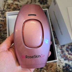 Rose Skin Co laser hair remover- gently used a few times
